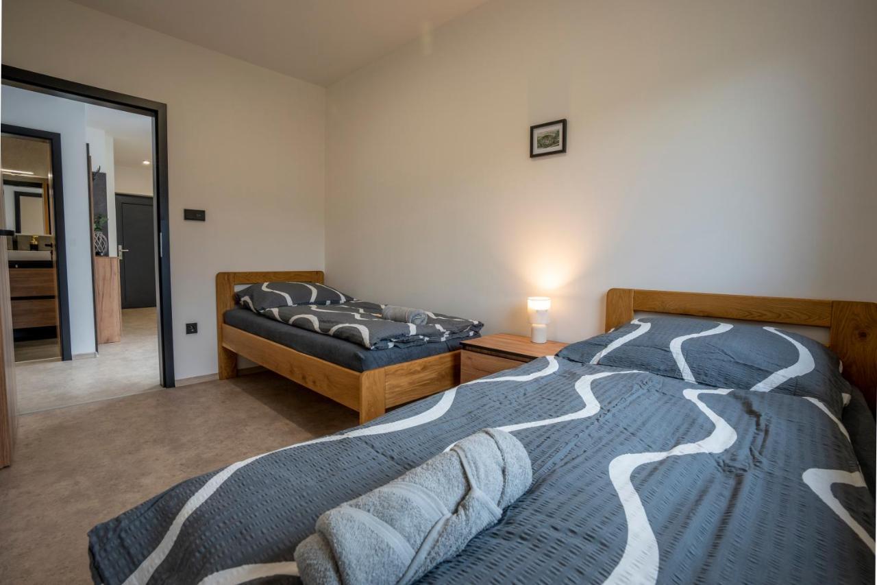Lazenske Apartmany Nachod Bagian luar foto